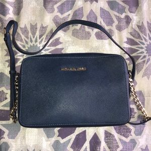 Dark blue Michael Kors crossbody